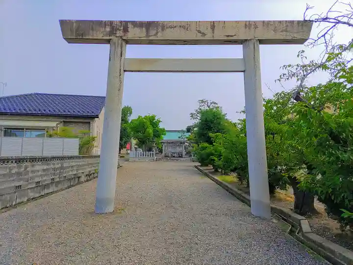 十二所社(徳重)の鳥居