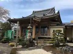 東界寺の本殿