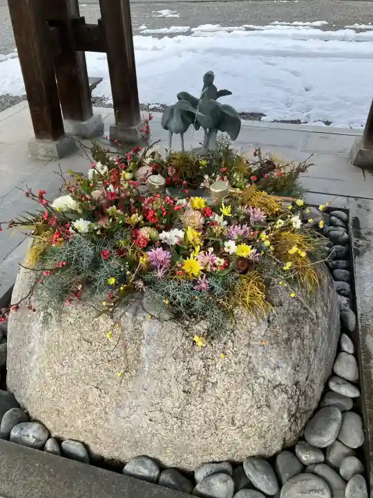 白鷺神社の{uncategorized: "未分類", other: "その他", undefined: "問題あり", building: "その他建物", grave: "お墓", sacred_gate: "鳥居", guardian: "狛犬", statue: "像", buddha: "仏像", history: "歴史", nature: "自然", garden: "庭園", animal: "動物", pagoda: "塔", temizu: "手水舎", mountain_gate: "山門・神門", sanctuary: "本殿・本堂", subordinate: "末社・摂社", art: "芸術", scenery: "景色", jizo: "地蔵", ema: "絵馬", goshuin: "御朱印", omikuji: "おみくじ", items: "授与品その他", amulet: "お守り", goshuincho: "御朱印帳", eats: "食事", festival: "お祭り", votive_dance: "神楽", shichigosan: "七五三参", wedding: "結婚式", experience: "体験その他", initially: "初詣", around: "周辺", anti_infection: "感染症対策"}