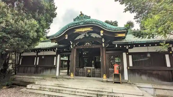 白金氷川神社の本殿・本堂
