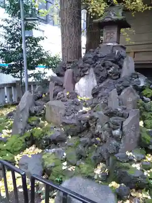 稲荷鬼王神社の末社・摂社