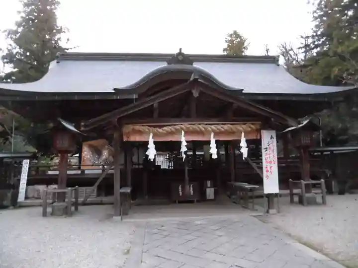大和神社の本殿・本堂