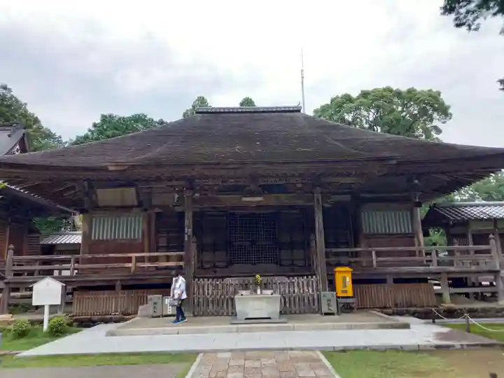 國分寺の本殿・本堂