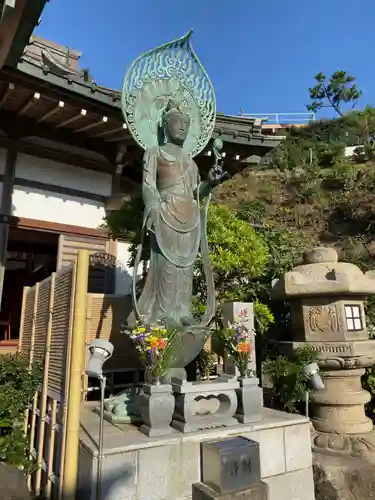 満福寺の像