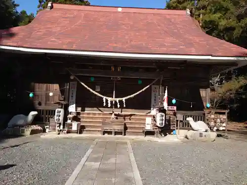 亀岡八幡宮の本殿