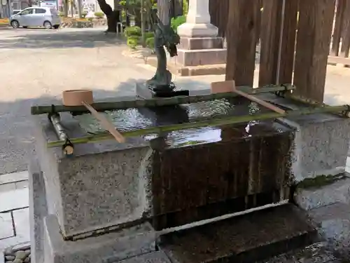 諏訪神社の手水舎