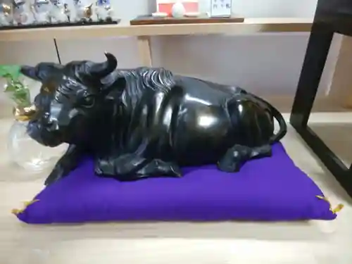 彌彦神社　(伊夜日子神社)の像