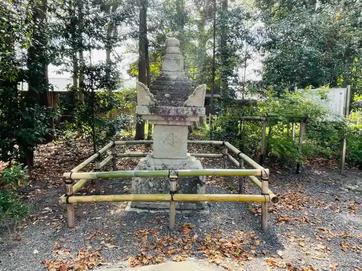 比都佐神社の{uncategorized: "未分類", other: "その他", undefined: "問題あり", building: "その他建物", grave: "お墓", sacred_gate: "鳥居", guardian: "狛犬", statue: "像", buddha: "仏像", history: "歴史", nature: "自然", garden: "庭園", animal: "動物", pagoda: "塔", temizu: "手水舎", mountain_gate: "山門・神門", sanctuary: "本殿・本堂", subordinate: "末社・摂社", art: "芸術", scenery: "景色", jizo: "地蔵", ema: "絵馬", goshuin: "御朱印", omikuji: "おみくじ", items: "授与品その他", amulet: "お守り", goshuincho: "御朱印帳", eats: "食事", festival: "お祭り", votive_dance: "神楽", shichigosan: "七五三参", wedding: "結婚式", experience: "体験その他", initially: "初詣", around: "周辺", anti_infection: "感染症対策"}
