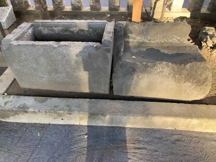 お三の宮日枝神社の手水舎