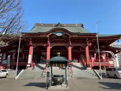 成田山札幌別院新栄寺の本殿・本堂