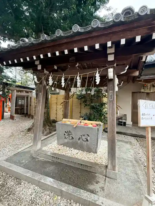 蛇窪神社の{uncategorized: "未分類", other: "その他", undefined: "問題あり", building: "その他建物", grave: "お墓", sacred_gate: "鳥居", guardian: "狛犬", statue: "像", buddha: "仏像", history: "歴史", nature: "自然", garden: "庭園", animal: "動物", pagoda: "塔", temizu: "手水舎", mountain_gate: "山門・神門", sanctuary: "本殿・本堂", subordinate: "末社・摂社", art: "芸術", scenery: "景色", jizo: "地蔵", ema: "絵馬", goshuin: "御朱印", omikuji: "おみくじ", items: "授与品その他", amulet: "お守り", goshuincho: "御朱印帳", eats: "食事", festival: "お祭り", votive_dance: "神楽", shichigosan: "七五三参", wedding: "結婚式", experience: "体験その他", initially: "初詣", around: "周辺", anti_infection: "感染症対策"}