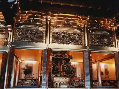 東本願寺（真宗本廟）の{uncategorized: "未分類", other: "その他", undefined: "問題あり", building: "その他建物", grave: "お墓", sacred_gate: "鳥居", guardian: "狛犬", statue: "像", buddha: "仏像", history: "歴史", nature: "自然", garden: "庭園", animal: "動物", pagoda: "塔", temizu: "手水舎", mountain_gate: "山門・神門", sanctuary: "本殿・本堂", subordinate: "末社・摂社", art: "芸術", scenery: "景色", jizo: "地蔵", ema: "絵馬", goshuin: "御朱印", omikuji: "おみくじ", items: "授与品その他", amulet: "お守り", goshuincho: "御朱印帳", eats: "食事", festival: "お祭り", votive_dance: "神楽", shichigosan: "七五三参", wedding: "結婚式", experience: "体験その他", initially: "初詣", around: "周辺", anti_infection: "感染症対策"}