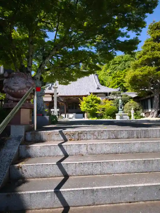 光林寺の{uncategorized: "未分類", other: "その他", undefined: "問題あり", building: "その他建物", grave: "お墓", sacred_gate: "鳥居", guardian: "狛犬", statue: "像", buddha: "仏像", history: "歴史", nature: "自然", garden: "庭園", animal: "動物", pagoda: "塔", temizu: "手水舎", mountain_gate: "山門・神門", sanctuary: "本殿・本堂", subordinate: "末社・摂社", art: "芸術", scenery: "景色", jizo: "地蔵", ema: "絵馬", goshuin: "御朱印", omikuji: "おみくじ", items: "授与品その他", amulet: "お守り", goshuincho: "御朱印帳", eats: "食事", festival: "お祭り", votive_dance: "神楽", shichigosan: "七五三参", wedding: "結婚式", experience: "体験その他", initially: "初詣", around: "周辺", anti_infection: "感染症対策"}