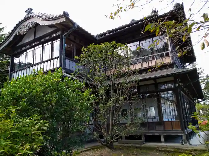 山神社の建物その他