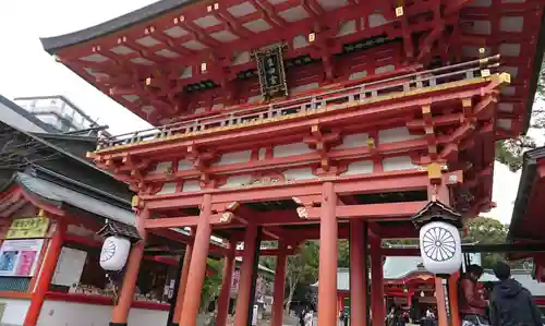 生田神社の山門・神門