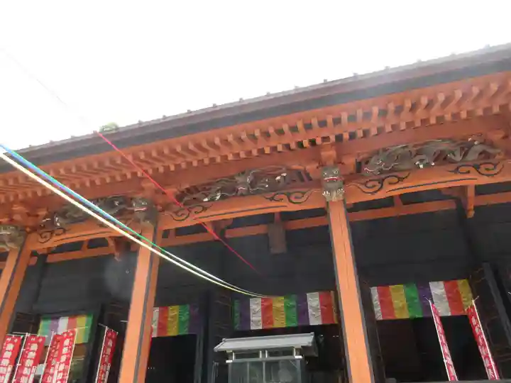 宝城坊の本殿・本堂