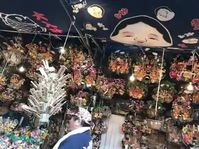 花園神社の周辺