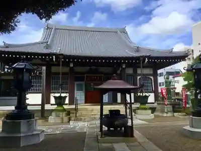 長全寺の本殿・本堂