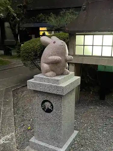 岡崎神社の狛犬