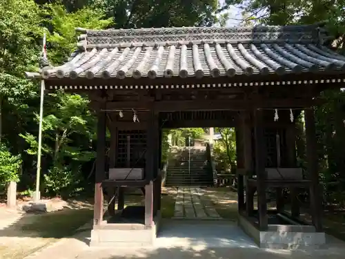 木鍋八幡宮の山門