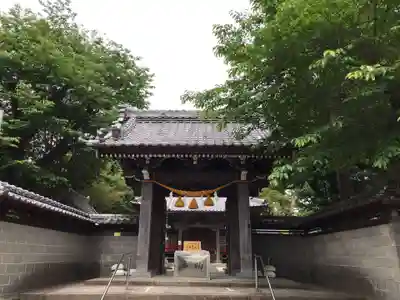 日吉浅間神社の山門・神門