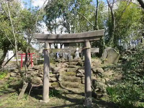 神明社の鳥居