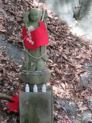桜ヶ池池宮神社の地蔵
