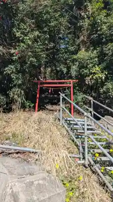 神社(名称不明)の{uncategorized: "未分類", other: "その他", undefined: "問題あり", building: "その他建物", grave: "お墓", sacred_gate: "鳥居", guardian: "狛犬", statue: "像", buddha: "仏像", history: "歴史", nature: "自然", garden: "庭園", animal: "動物", pagoda: "塔", temizu: "手水舎", mountain_gate: "山門・神門", sanctuary: "本殿・本堂", subordinate: "末社・摂社", art: "芸術", scenery: "景色", jizo: "地蔵", ema: "絵馬", goshuin: "御朱印", omikuji: "おみくじ", items: "授与品その他", amulet: "お守り", goshuincho: "御朱印帳", eats: "食事", festival: "お祭り", votive_dance: "神楽", shichigosan: "七五三参", wedding: "結婚式", experience: "体験その他", initially: "初詣", around: "周辺", anti_infection: "感染症対策"}