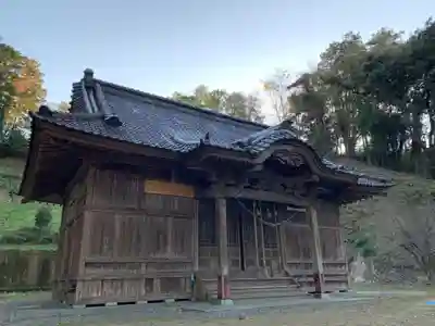 諏訪神社の本殿・本堂