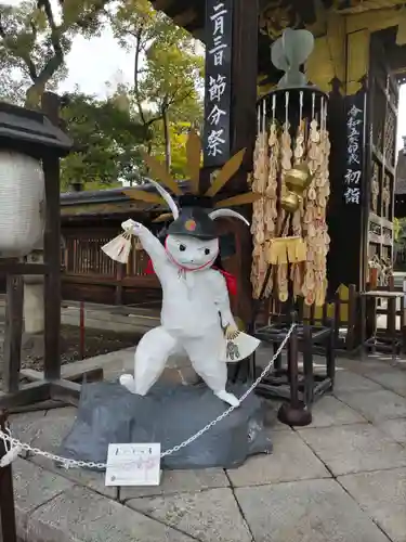 豊国神社の像