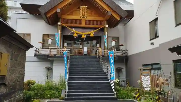 札幌祖霊神社の本殿・本堂