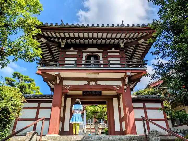 月心寺の山門・神門