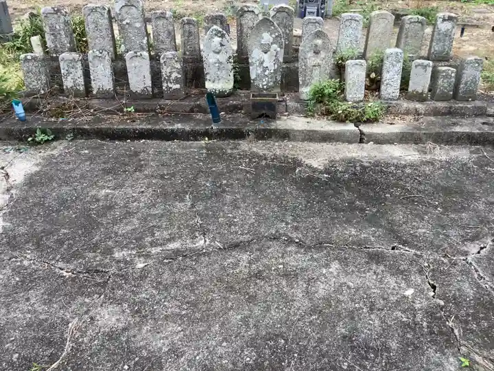 八龍神社(東八龍社)のお墓