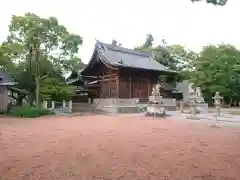 白山神社の本殿