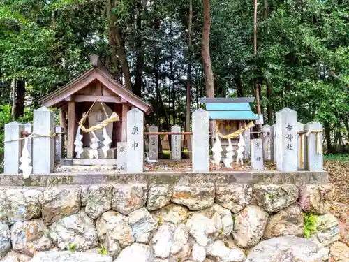 神明神社の末社