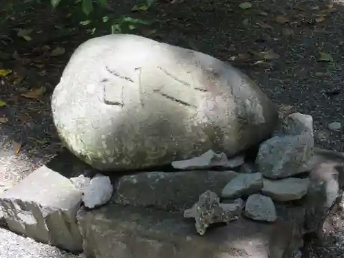 巨摩八幡宮の建物その他