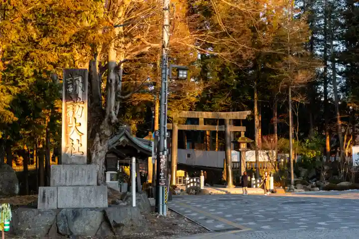 諏訪大社下社秋宮(長野県)