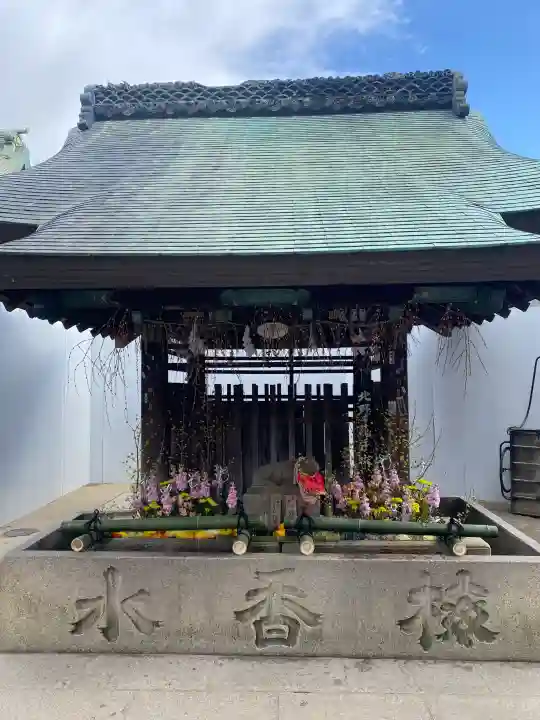 北野天満宮の{uncategorized: "未分類", other: "その他", undefined: "問題あり", building: "その他建物", grave: "お墓", sacred_gate: "鳥居", guardian: "狛犬", statue: "像", buddha: "仏像", history: "歴史", nature: "自然", garden: "庭園", animal: "動物", pagoda: "塔", temizu: "手水舎", mountain_gate: "山門・神門", sanctuary: "本殿・本堂", subordinate: "末社・摂社", art: "芸術", scenery: "景色", jizo: "地蔵", ema: "絵馬", goshuin: "御朱印", omikuji: "おみくじ", items: "授与品その他", amulet: "お守り", goshuincho: "御朱印帳", eats: "食事", festival: "お祭り", votive_dance: "神楽", shichigosan: "七五三参", wedding: "結婚式", experience: "体験その他", initially: "初詣", around: "周辺", anti_infection: "感染症対策"}