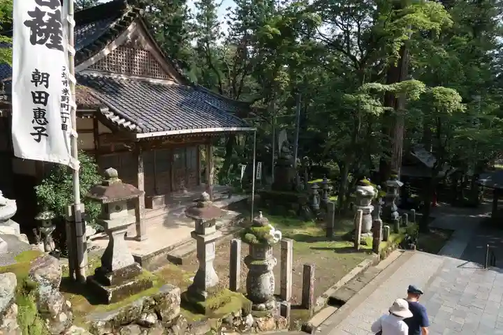 華厳寺の本殿・本堂