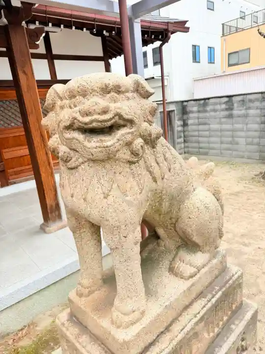 みなと八幡神社の{uncategorized: "未分類", other: "その他", undefined: "問題あり", building: "その他建物", grave: "お墓", sacred_gate: "鳥居", guardian: "狛犬", statue: "像", buddha: "仏像", history: "歴史", nature: "自然", garden: "庭園", animal: "動物", pagoda: "塔", temizu: "手水舎", mountain_gate: "山門・神門", sanctuary: "本殿・本堂", subordinate: "末社・摂社", art: "芸術", scenery: "景色", jizo: "地蔵", ema: "絵馬", goshuin: "御朱印", omikuji: "おみくじ", items: "授与品その他", amulet: "お守り", goshuincho: "御朱印帳", eats: "食事", festival: "お祭り", votive_dance: "神楽", shichigosan: "七五三参", wedding: "結婚式", experience: "体験その他", initially: "初詣", around: "周辺", anti_infection: "感染症対策"}
