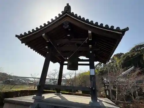 大御堂観音寺の{uncategorized: "未分類", other: "その他", undefined: "問題あり", building: "その他建物", grave: "お墓", sacred_gate: "鳥居", guardian: "狛犬", statue: "像", buddha: "仏像", history: "歴史", nature: "自然", garden: "庭園", animal: "動物", pagoda: "塔", temizu: "手水舎", mountain_gate: "山門・神門", sanctuary: "本殿・本堂", subordinate: "末社・摂社", art: "芸術", scenery: "景色", jizo: "地蔵", ema: "絵馬", goshuin: "御朱印", omikuji: "おみくじ", items: "授与品その他", amulet: "お守り", goshuincho: "御朱印帳", eats: "食事", festival: "お祭り", votive_dance: "神楽", shichigosan: "七五三参", wedding: "結婚式", experience: "体験その他", initially: "初詣", around: "周辺", anti_infection: "感染症対策"}