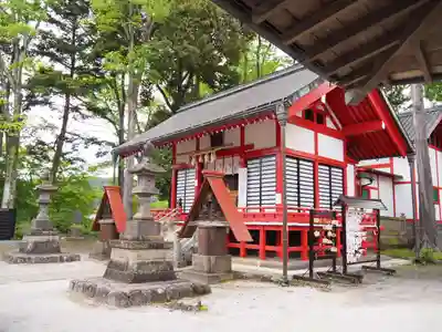 諏訪八幡神社の本殿・本堂