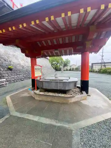 高橋稲荷神社の手水舎