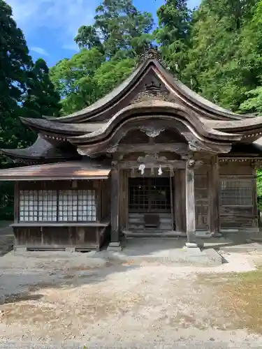 下山神社の本殿