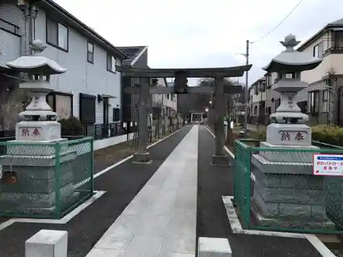 足立神社の鳥居