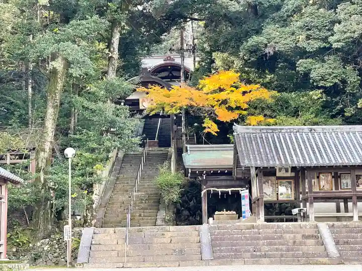 往馬坐伊古麻都比古神社(奈良県)