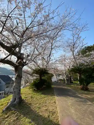 照日神社の自然