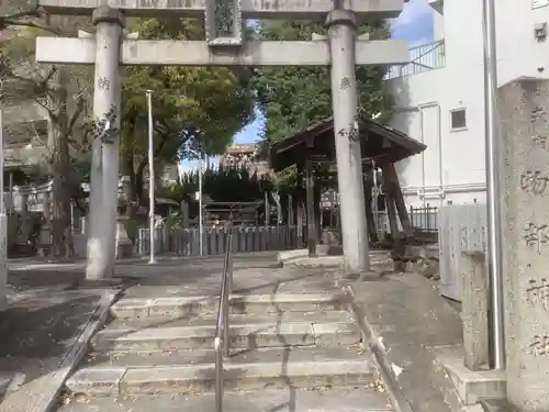 物部神社の鳥居