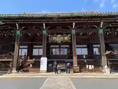 清凉寺の本殿