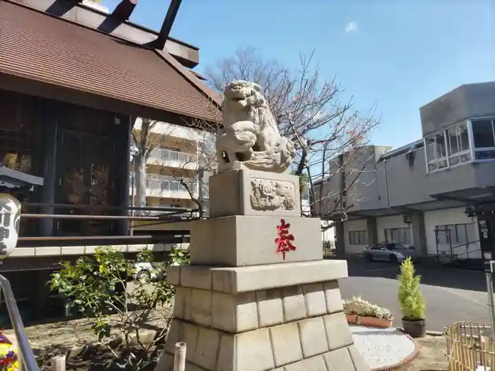 高円寺氷川神社の狛犬
